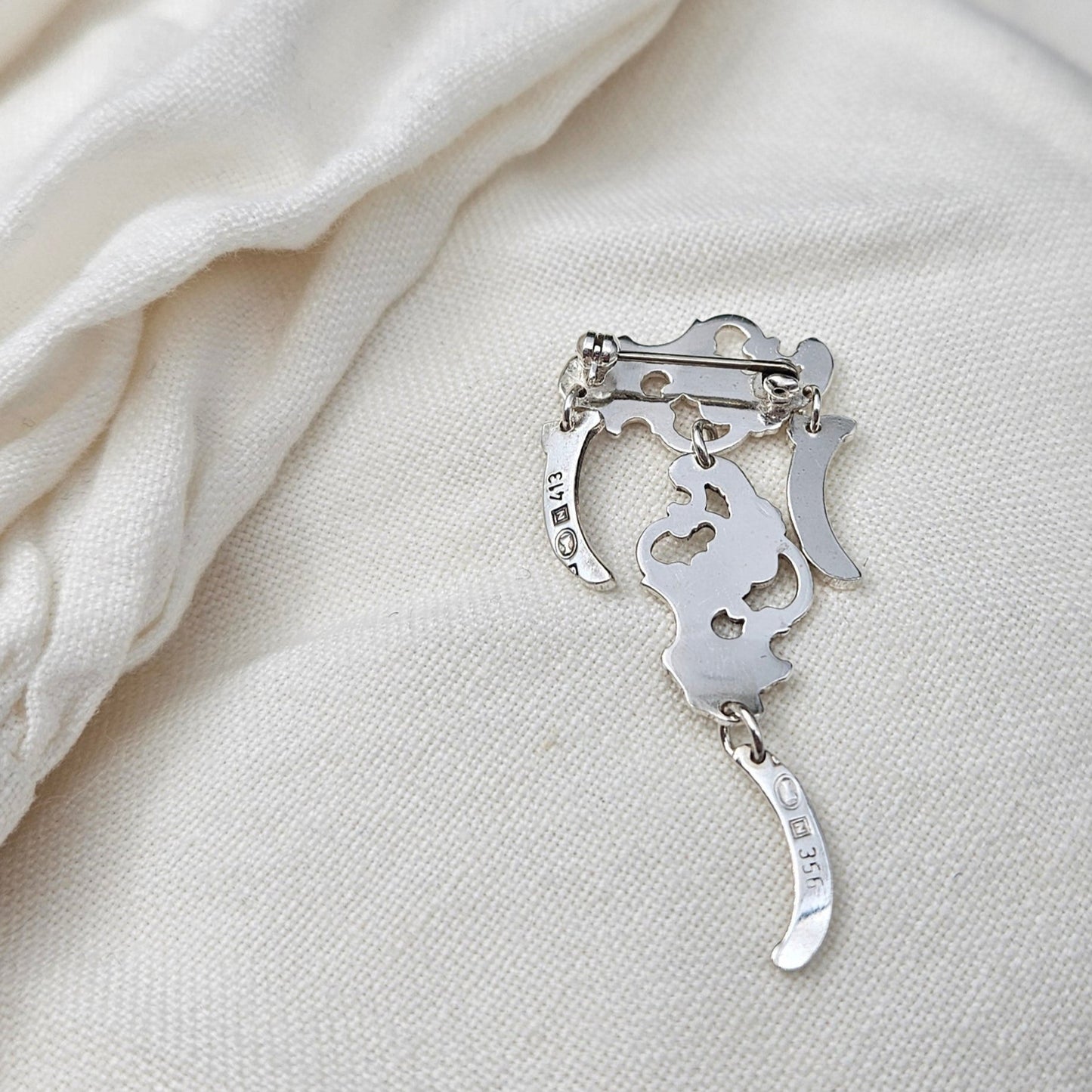 Oldemor liten brosje